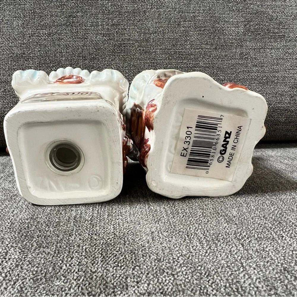 Vintage Collectible Village Toy Shop Ceramic Salt And Pepper‎ Shakers, Stackable